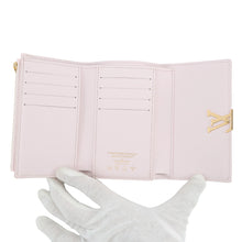 将图像加载到图库查看器中，LOUIS VUITTON LV × TM Portefeuille Capucine Compact PinkM13445 Cherry Blossom
