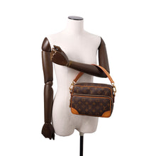 Load image into Gallery viewer, LOUIS VUITTON Nile BrownM14016 MonogramCanvas
