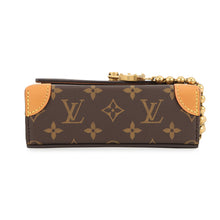 将图像加载到图库查看器中，LOUIS VUITTON Steamer Wearable Wallet BrownM14738 Monogram

