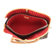 Load image into Gallery viewer, LOUIS VUITTON evermore RedM25774 Monogram Size MM
