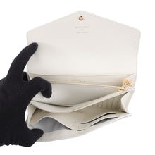 Load image into Gallery viewer, LOUIS VUITTON Portefeuille Sarah MintyM2A359 Monogram Empreinte Leather
