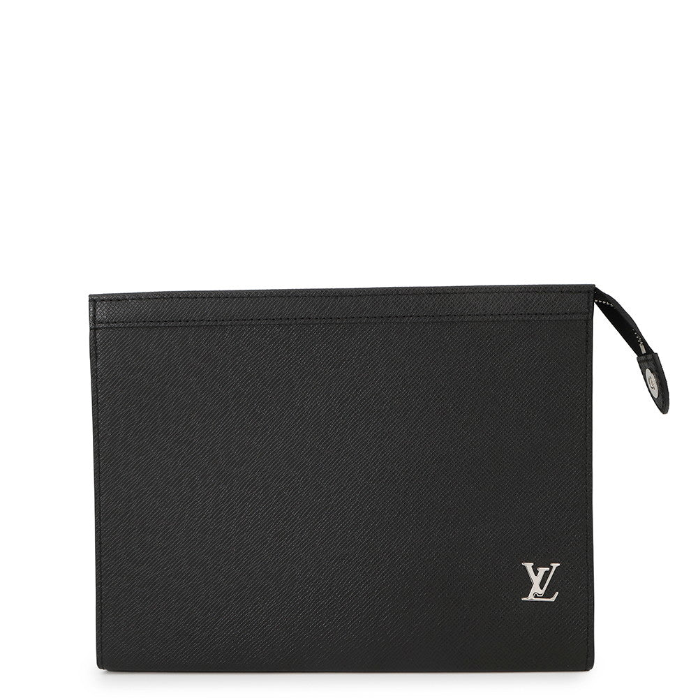 LOUIS VUITTON Pochette Voyage NoirM30450 Taiga Leather・Leather
