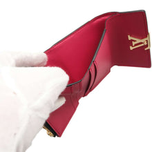 Load image into Gallery viewer, LOUIS VUITTON Portefeuille Capucine NoirM68587 Taurillon
