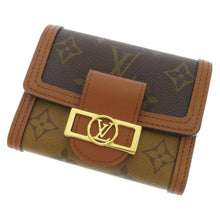 Load image into Gallery viewer, LOUIS VUITTON Portefeuille / Dauphine Compact BrownM68725 Monogram/Monogram Reverse Canvas
