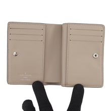 将图像加载到图库查看器中，LOUIS VUITTON Portefeuille Clare GaletM80817 Monogram Mahina
