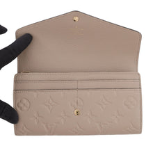 将图像加载到图库查看器中，LOUIS VUITTON Portefeuille Sarah TourterelleM82256 Monogram Empreinte Leather
