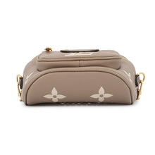 将图像加载到图库查看器中，LOUIS VUITTON Mini Bumbag Tourterelle/ClaimM83219 Monogram Empreinte Leather
