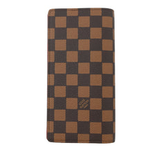 将图像加载到图库查看器中，LOUIS VUITTON Portefeuille Brazza Pharrell Williams/NIGO Collaboration 2025 Fall/Winter Collection RedN40780 Damier Friendship Canvas
