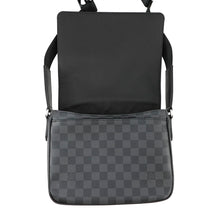将图像加载到图库查看器中，LOUIS VUITTON District PM NV3 BlackN42710 Damier Graphite
