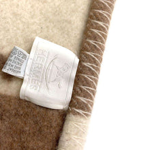 Load image into Gallery viewer, HERMES Blanket Avalon Noisette Moyen/White Wool 90% Cashmere10%
