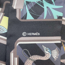 Load image into Gallery viewer, HERMES Twilly HERMES Story Black/Rose/Grease Silk100%
