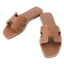 Load image into Gallery viewer, HERMES Oran Sandals Size 34 Gold Leather
